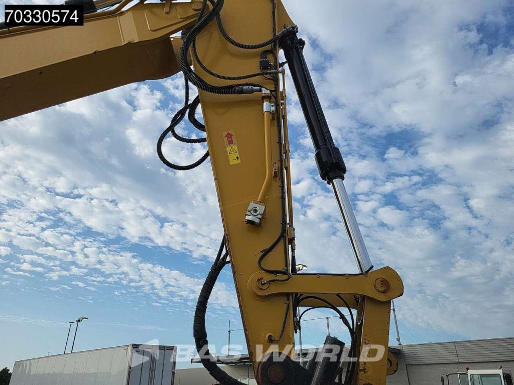 Caterpillar 326 -07A Tiltrotator - 2 Buckets Photo 12