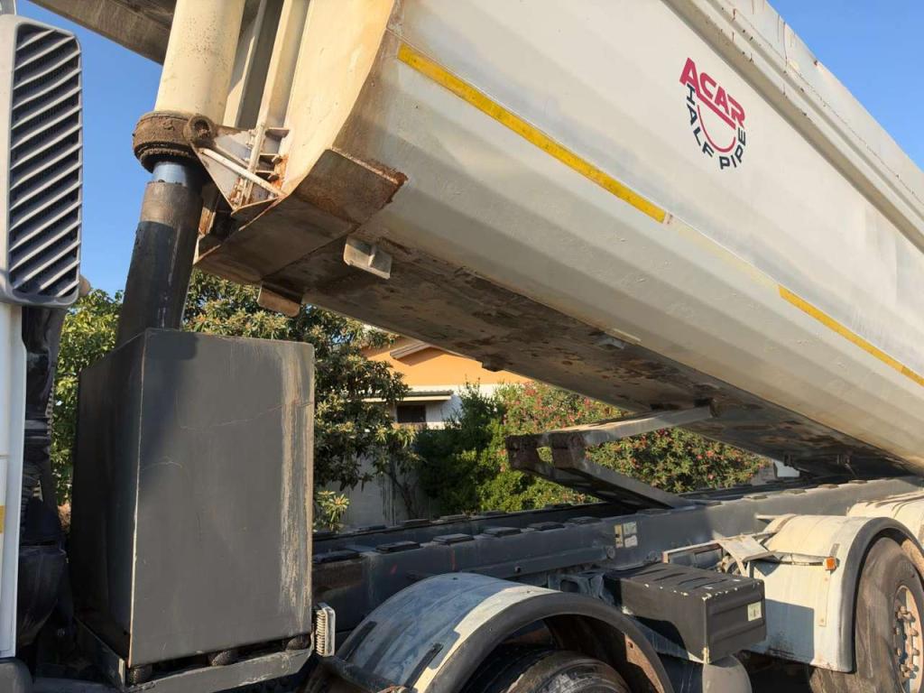 Volvo FM420 Photo 12