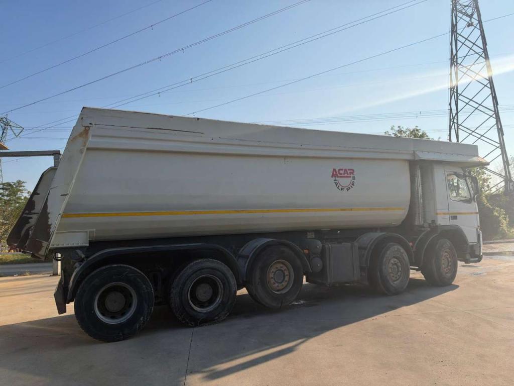 Volvo FM420 Photo 4