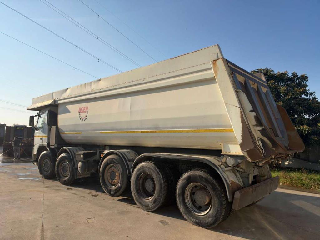 Volvo FM420 Photo 5