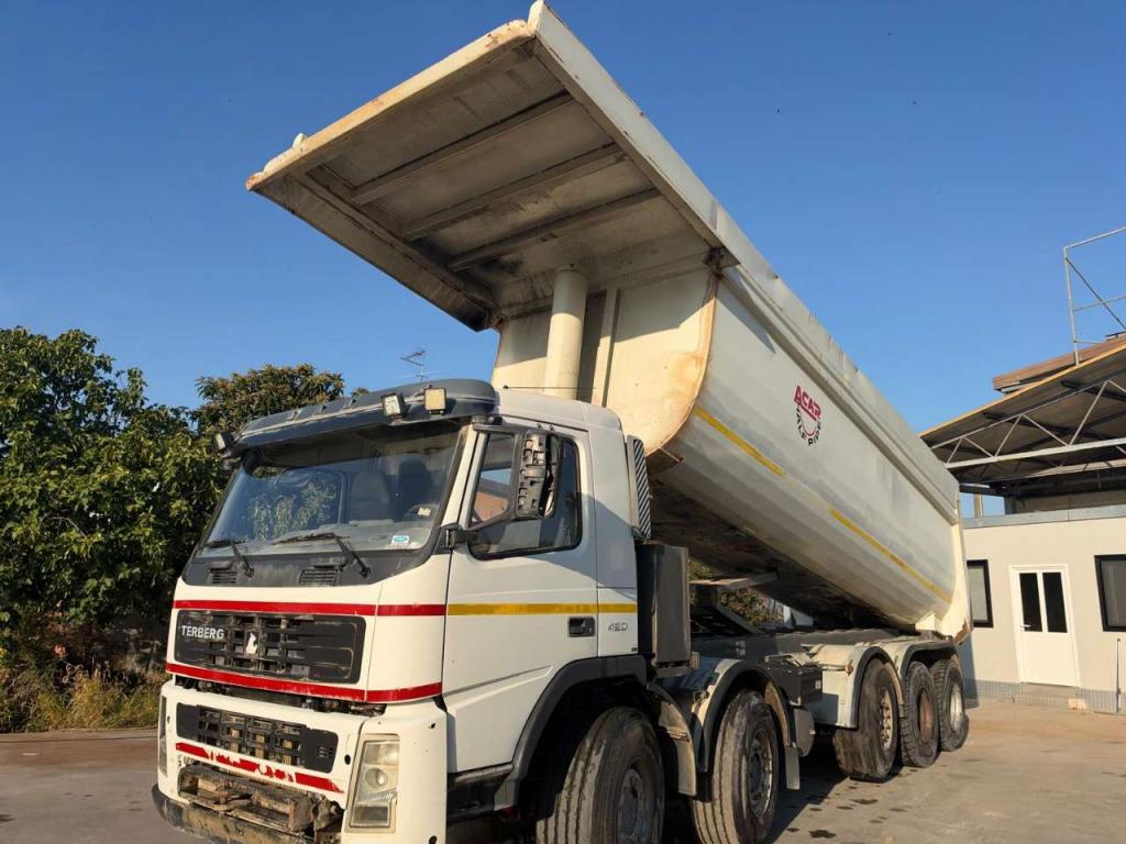 Volvo FM420 Photo 8