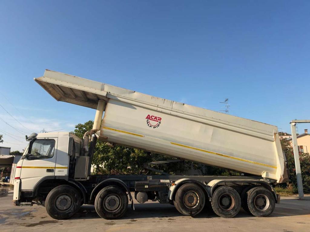 Volvo FM420 Photo 9