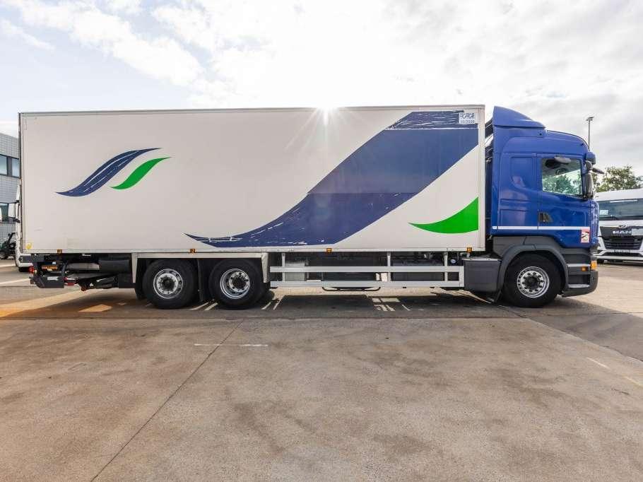 Scania R410+CHEREAU+CARRIER 1150 MT-TRI-TEMP+DHOLLANDIA 2.5T. Photo 3