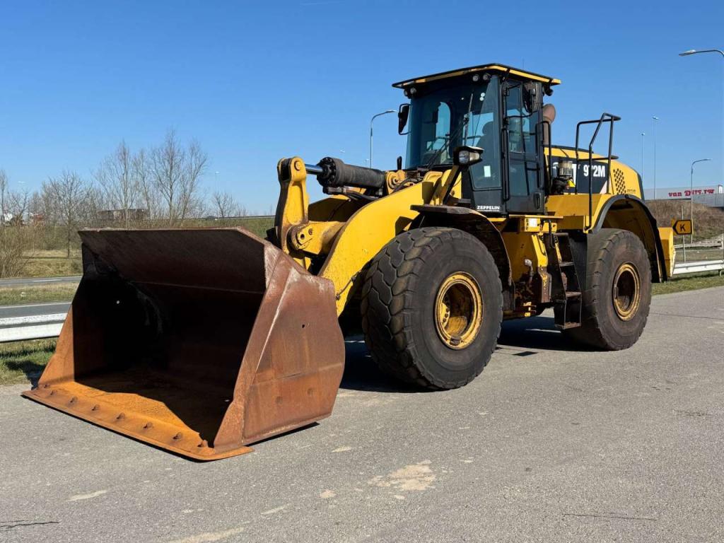 Caterpillar 972M Photo 2