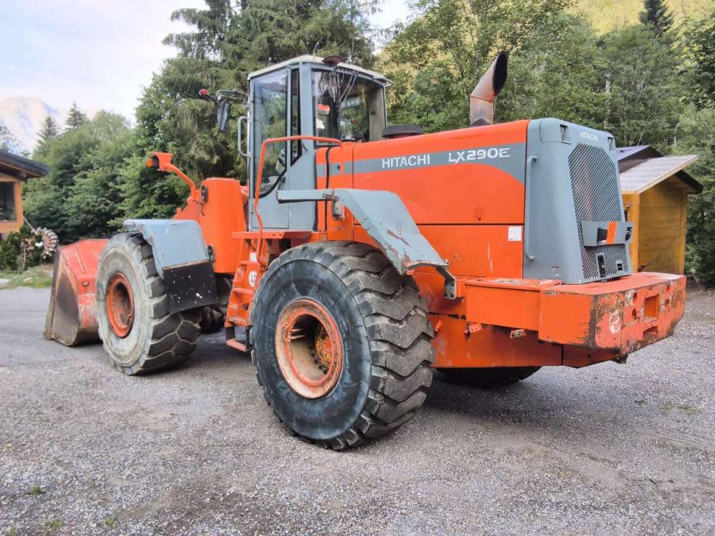 Hitachi LX 290 Photo 4