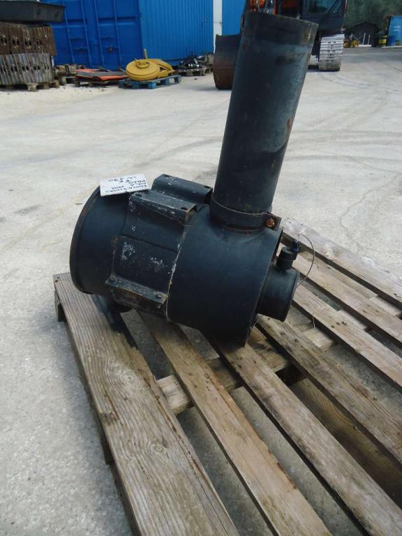 Boîtier de filtre à air pour Fiat Kobelco W190 Photo 4