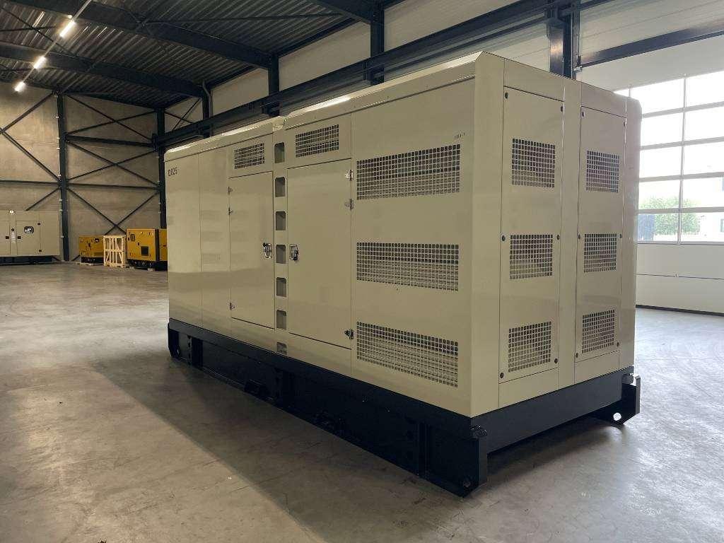 Hyundai DP222LC - 825 kVA Generator - DPX-19858 Photo 3