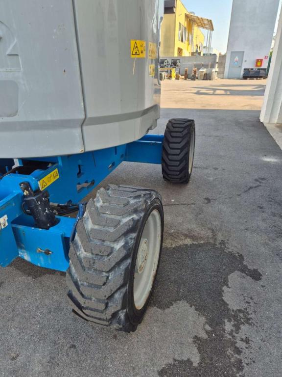 Genie Z51/30 J RT Photo 3