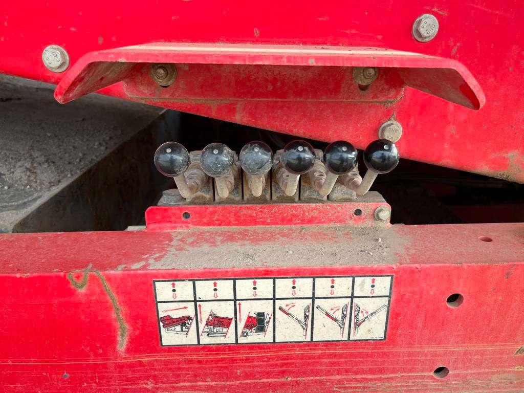 McCloskey R230 - Good Overall Condition / CE Certified Photo 29