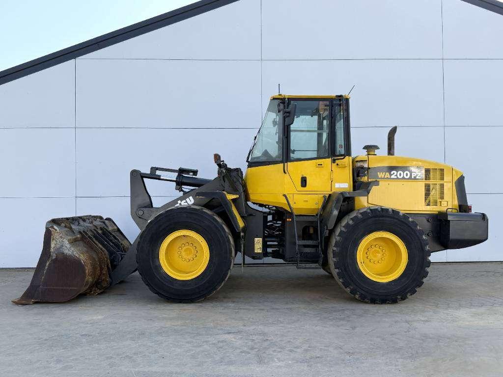 Komatsu WA200PZ-6 - Auto Greasing / Joystick Controls / AC Photo 1
