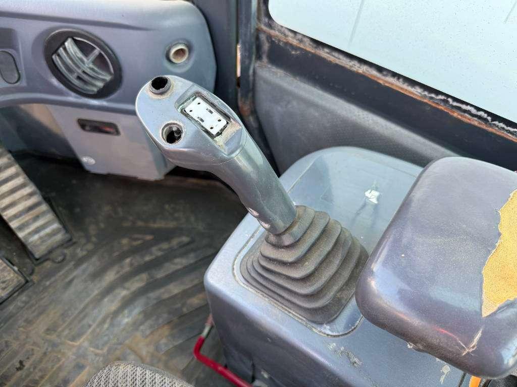 Komatsu WA200PZ-6 - Auto Greasing / Joystick Controls / AC Photo 10