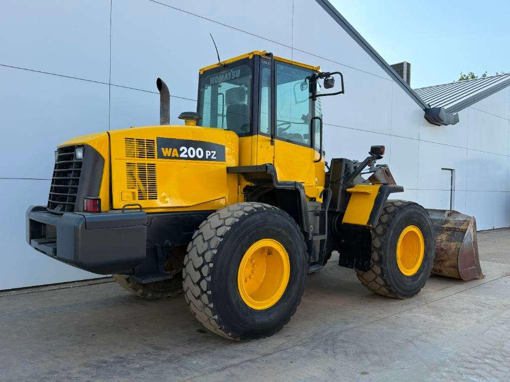 Komatsu WA200PZ-6 - Auto Greasing / Joystick Controls / AC Photo 5