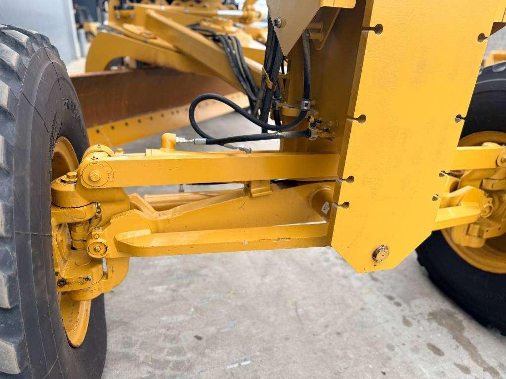 Caterpillar 140M3 Photo 18