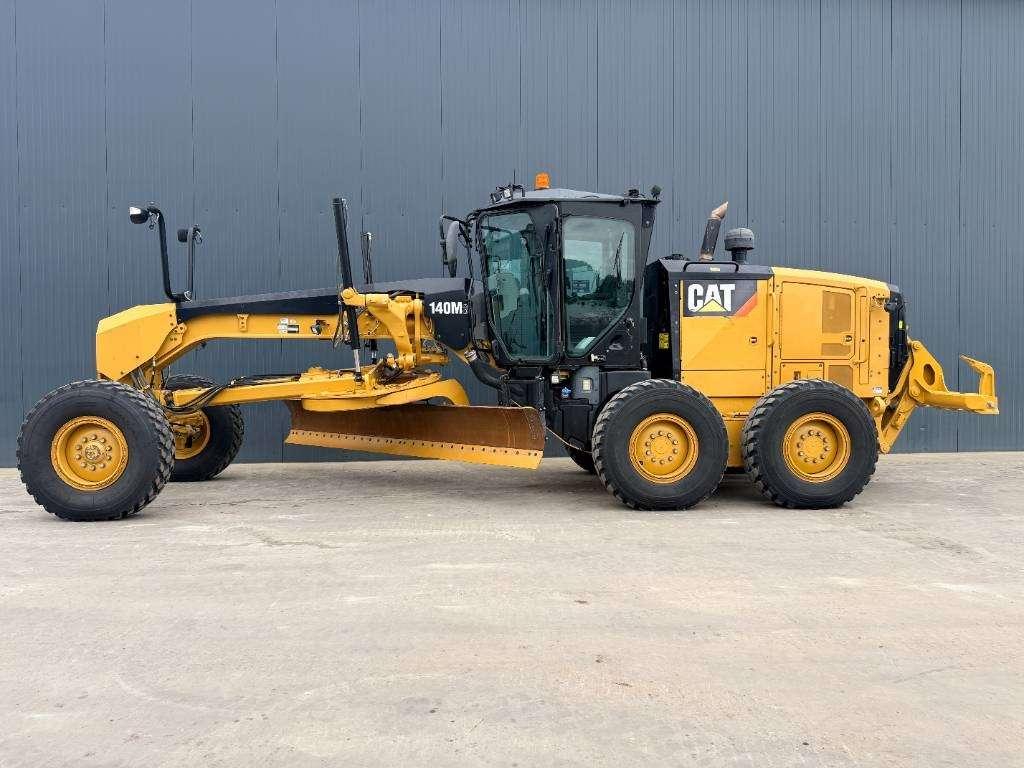 Caterpillar 140M3 Photo 22