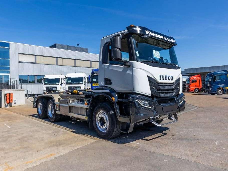 Iveco X-WAY 460 Photo 3