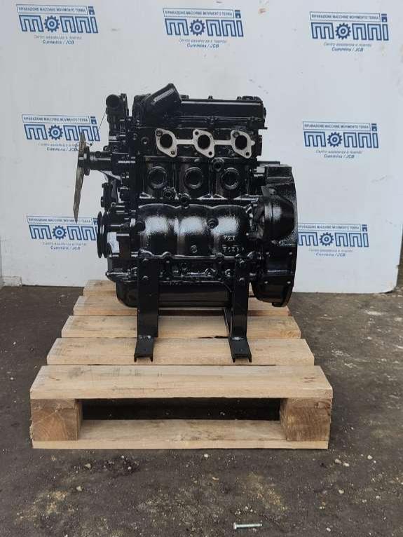 Isuzu 3LB1 Photo 3