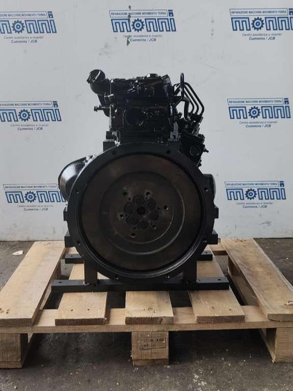 Isuzu 3LB1 Photo 4
