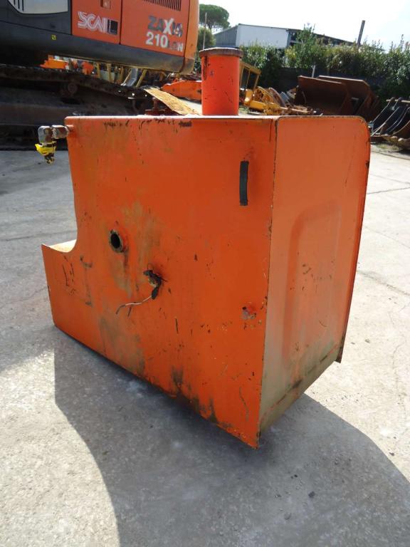 Réservoir de carburant pour Hitachi ZAXIS 210N - 240N Photo 4