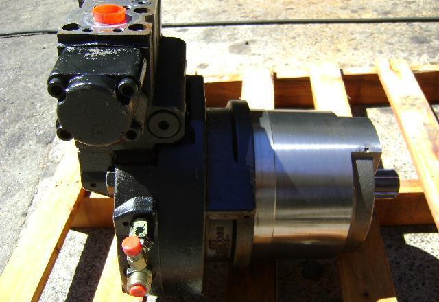 Moteur de traction pour Caterpillar 345 B / 345 BLME Photo 2