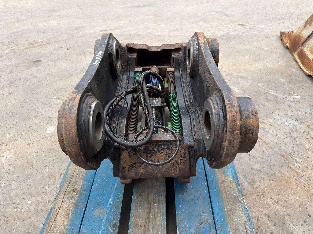 Miller M318D / 320D / 320E / 320F / 323D / 323E / 323F / Photo 6