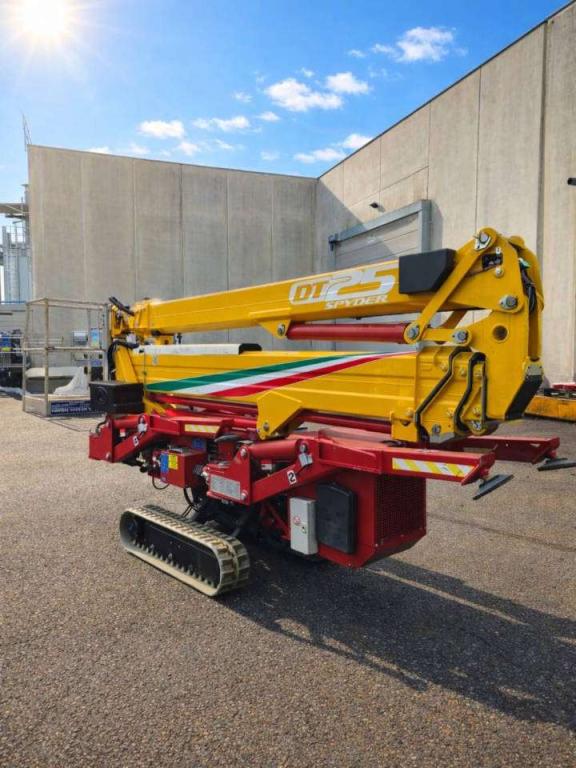Cela DT Crawler 25 Photo 3