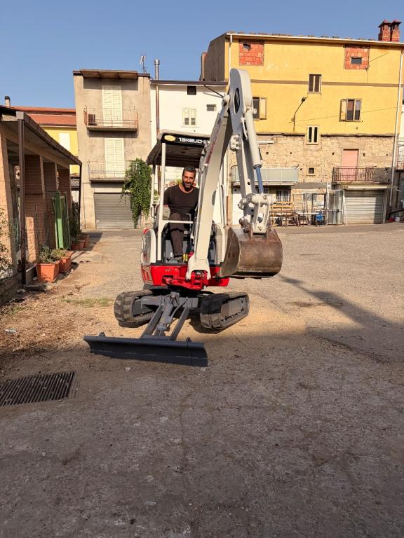 Takeuchi Tb 216 Photo 10