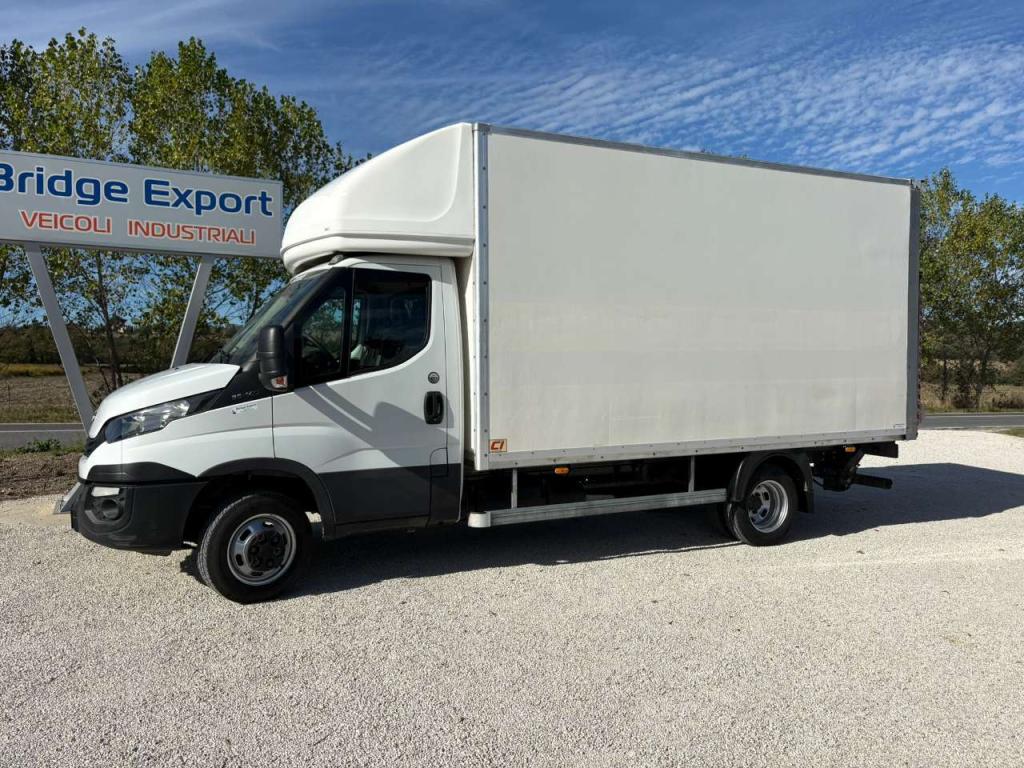 Iveco DAILY 35C14 furgonato con sponda EURO 6 Photo 2