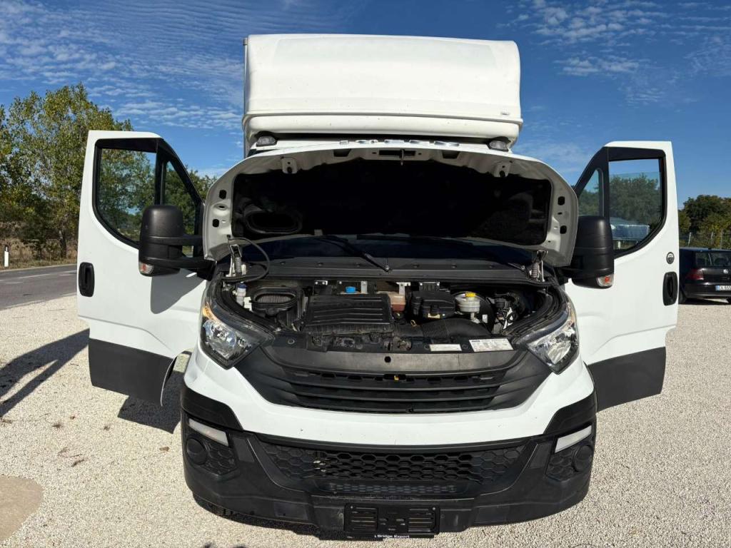 Iveco DAILY 35C14 furgonato con sponda EURO 6 Photo 4