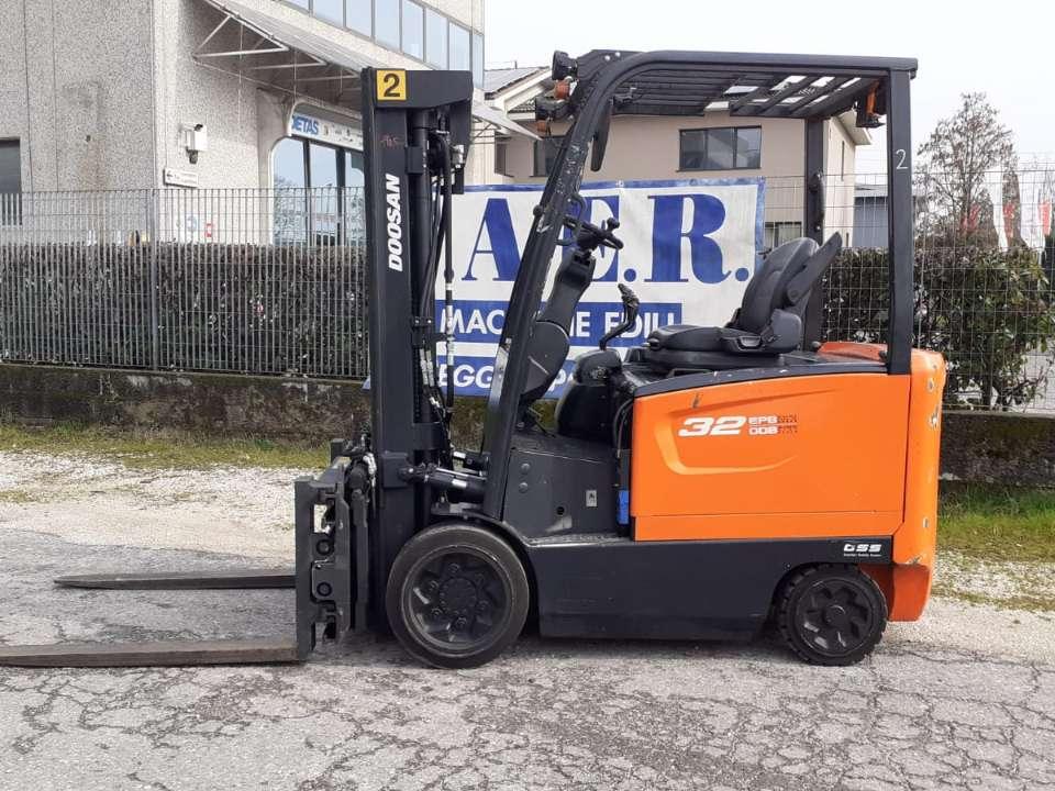 Doosan BC 32 S-7 Photo 1