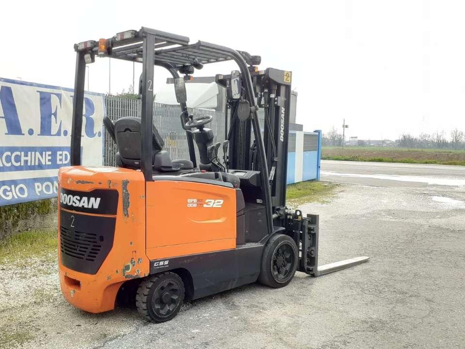 Doosan BC 32 S-7 Photo 3