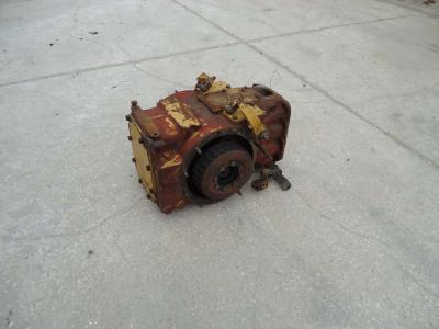 Boîtier avec engrenage conique et embrayages de direction pour Fiat Allis FL4M -L en vente par OLM 90 Srl
