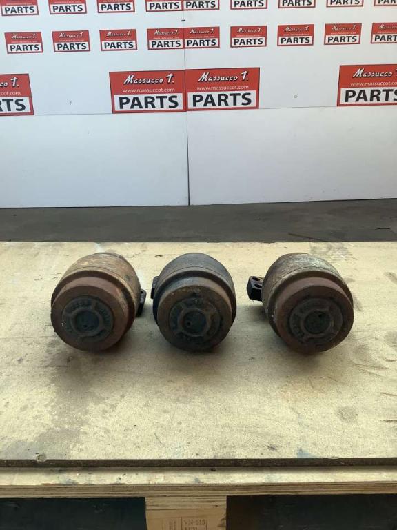 Galets supérieurs pour Hitachi ZX160LC Photo 1