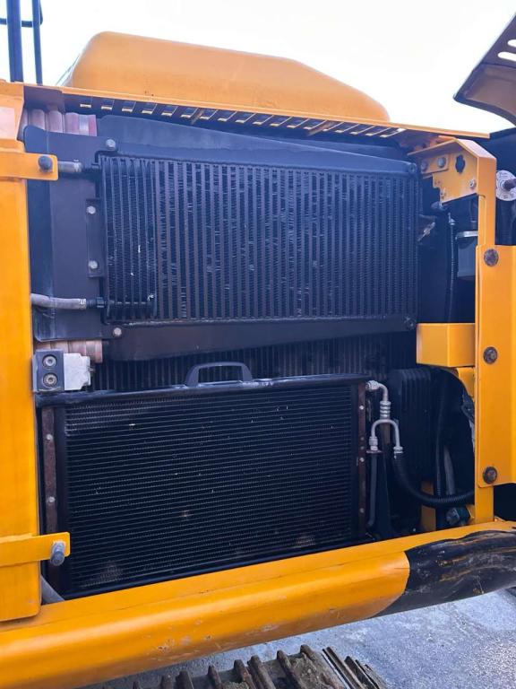 JCB JS 220 TAB Photo 17