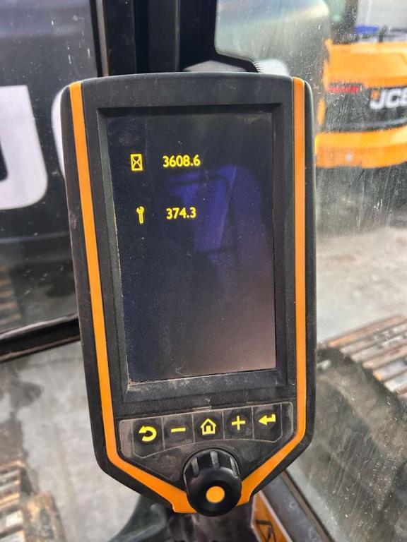 JCB JS 220 TAB Photo 23