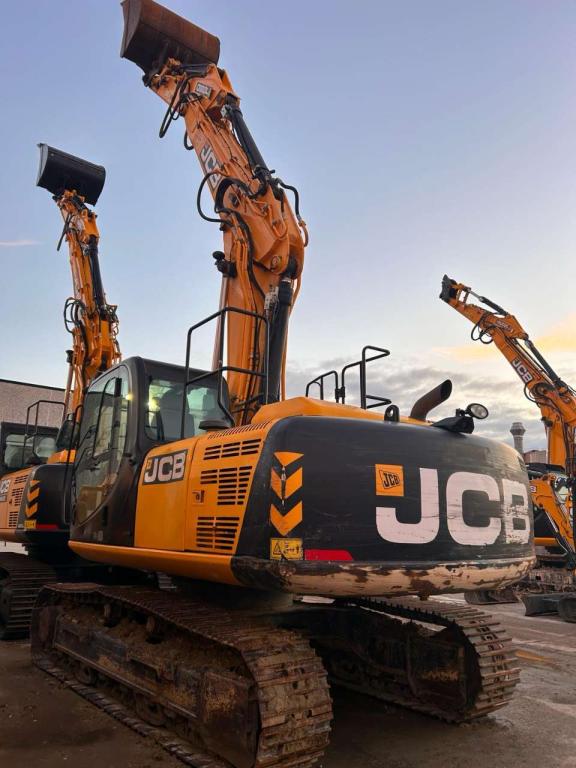 JCB JS 220 TAB Photo 7