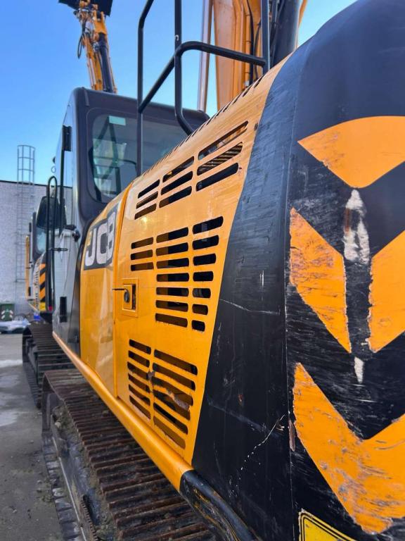 JCB JS 220 TAB Photo 9