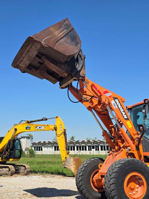 Doosan DL 250 - 5 Photo 6