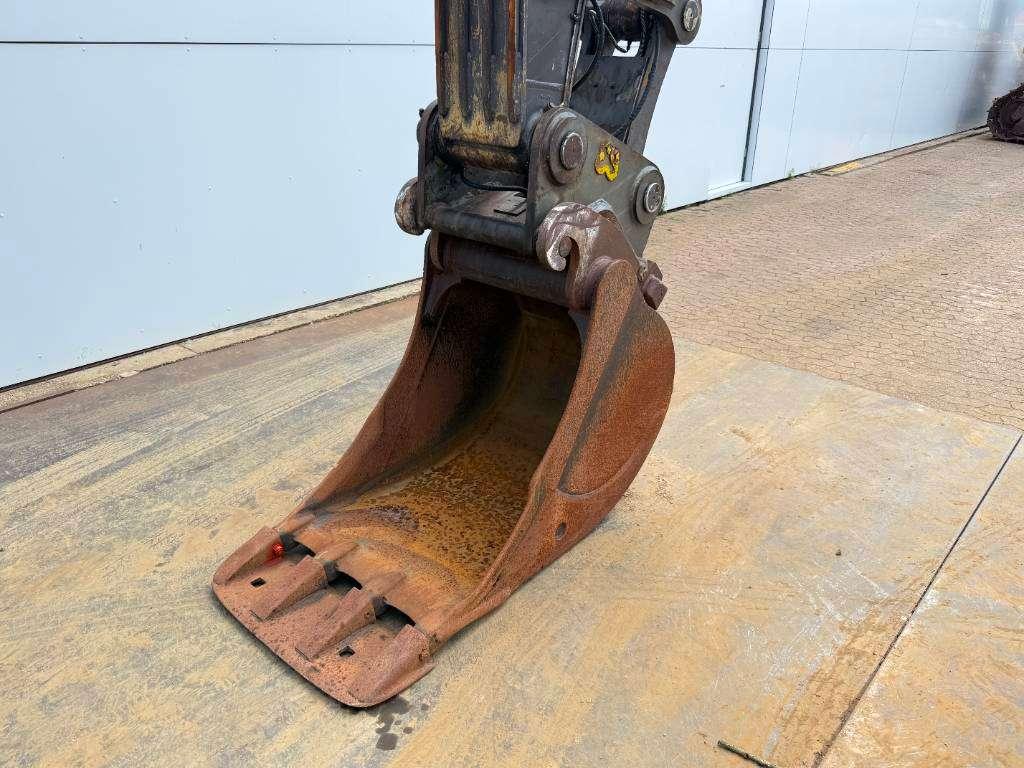 Volvo EC250DL - Hammer Lines / Automatic Greasing Photo 19