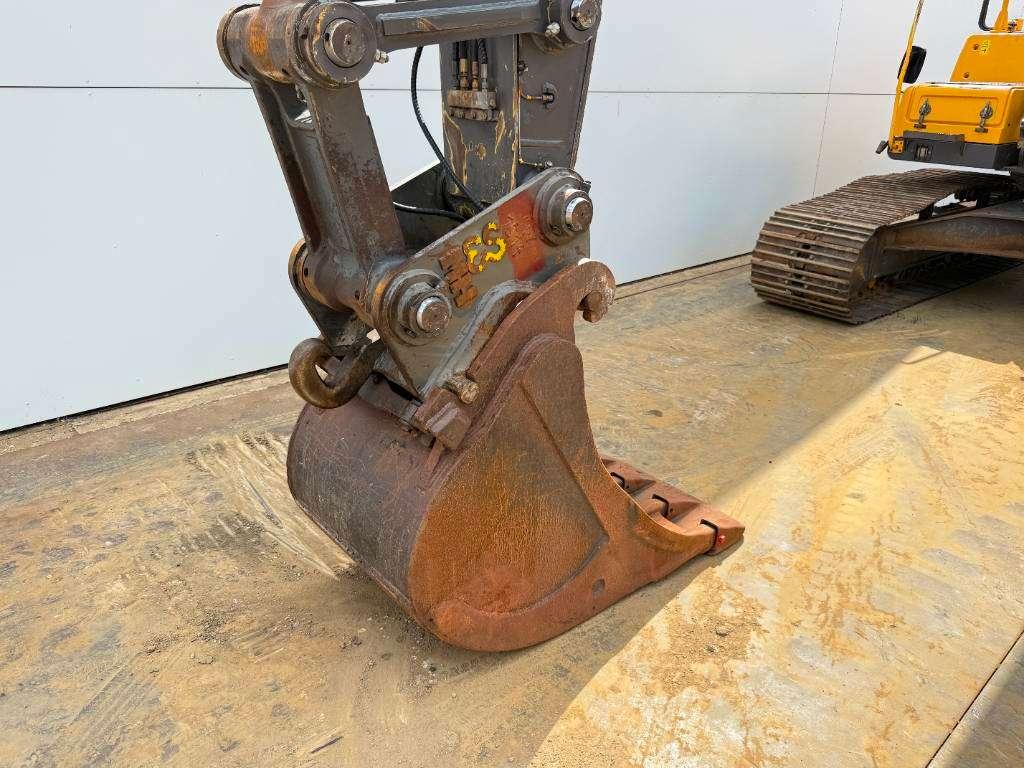 Volvo EC250DL - Hammer Lines / Automatic Greasing Photo 21