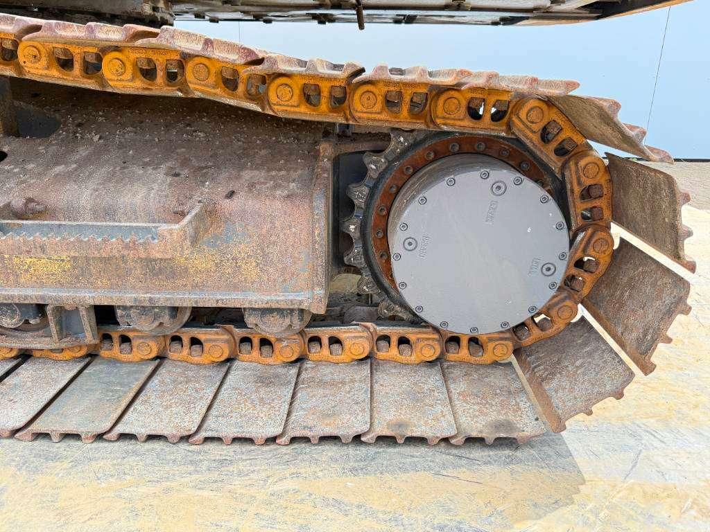 Volvo EC250DL - Hammer Lines / Automatic Greasing Photo 24