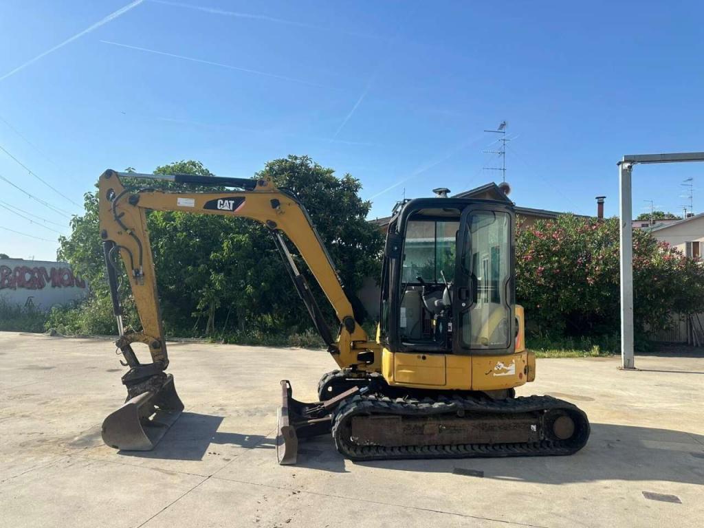 Caterpillar 305 Photo 4