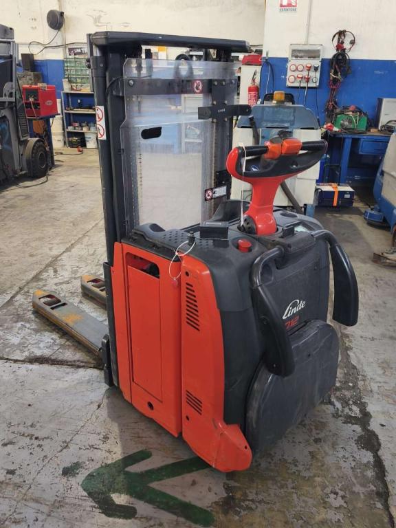 Linde D12AP Photo 2