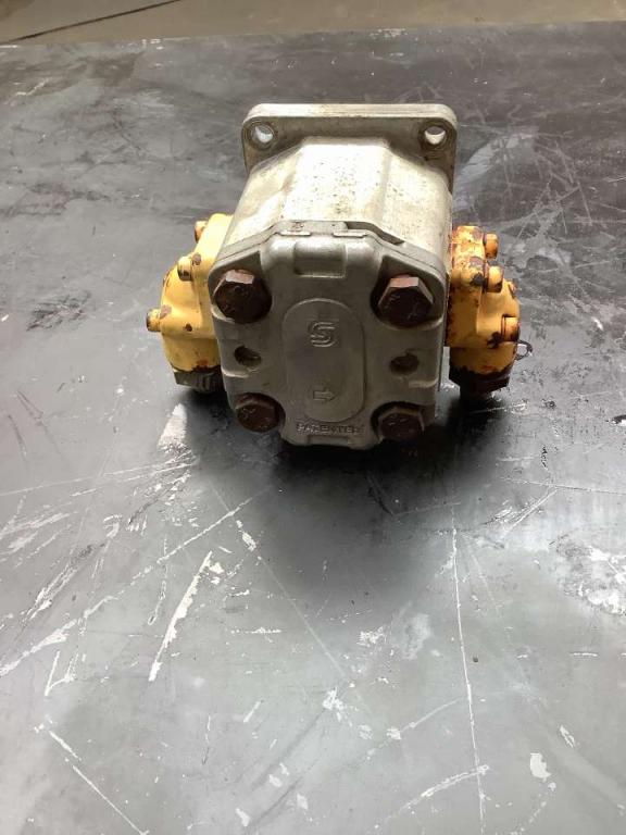 Pompe hydraulique pour Bitelli BB650 Photo 4