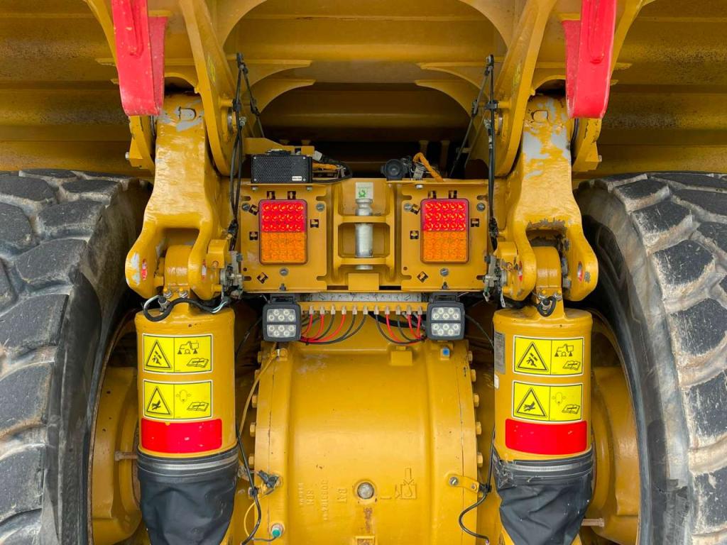 Caterpillar 770G Photo 5