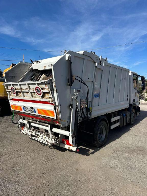 Iveco Eurocargo 100-22 Photo 3