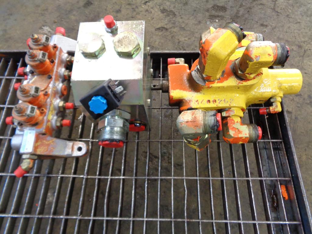Soupape pour Fiat Hitachi Ex 355 Photo 2