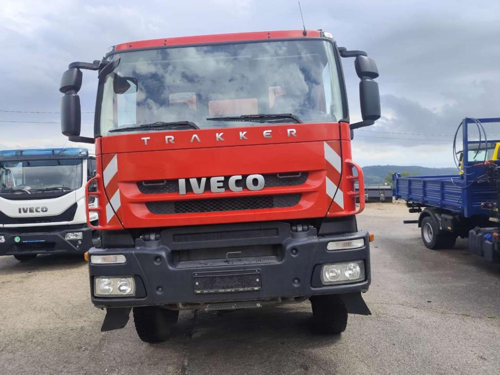 Iveco TRAKKER 190T36 Photo 10