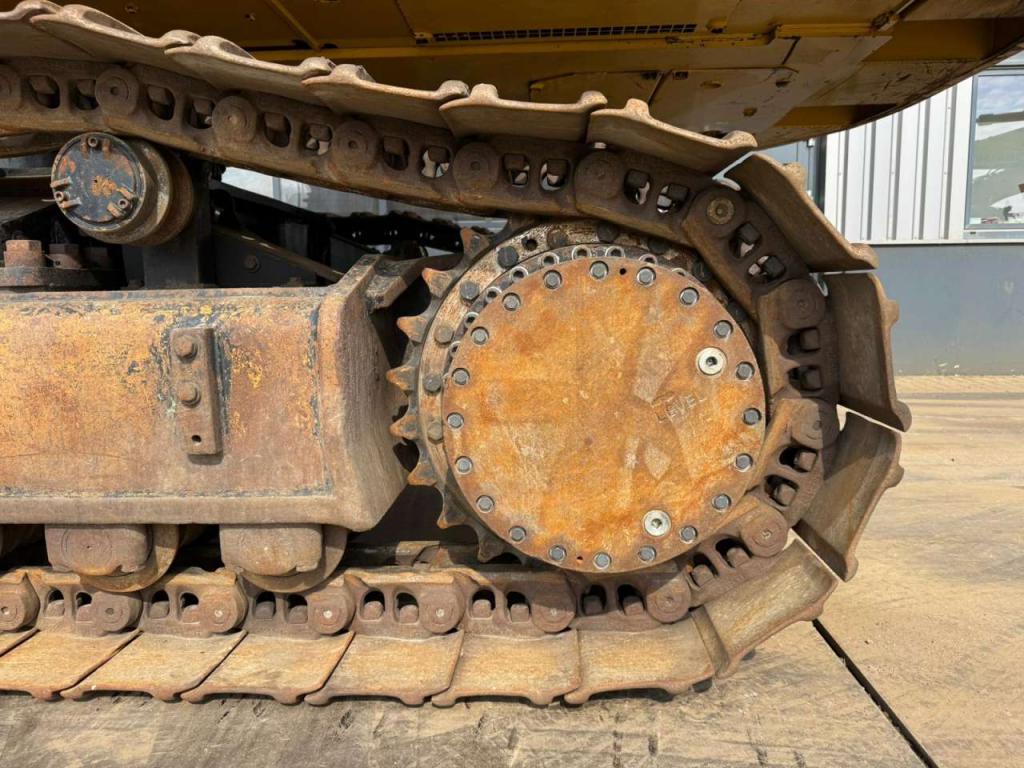 Caterpillar 352F Photo 12