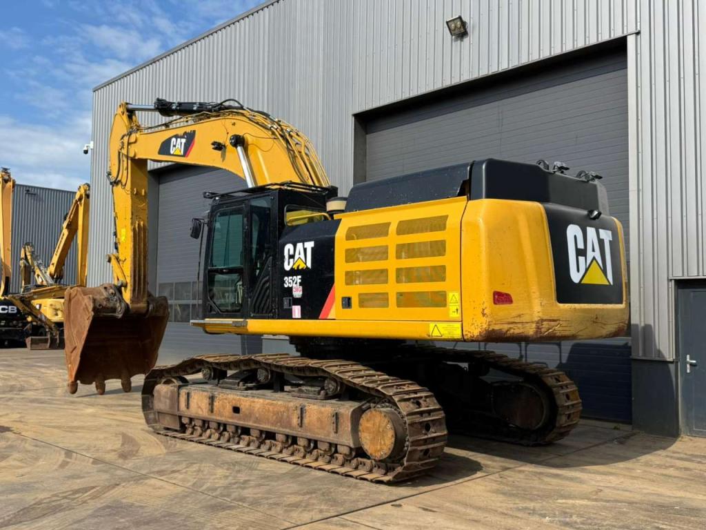 Caterpillar 352F Photo 2