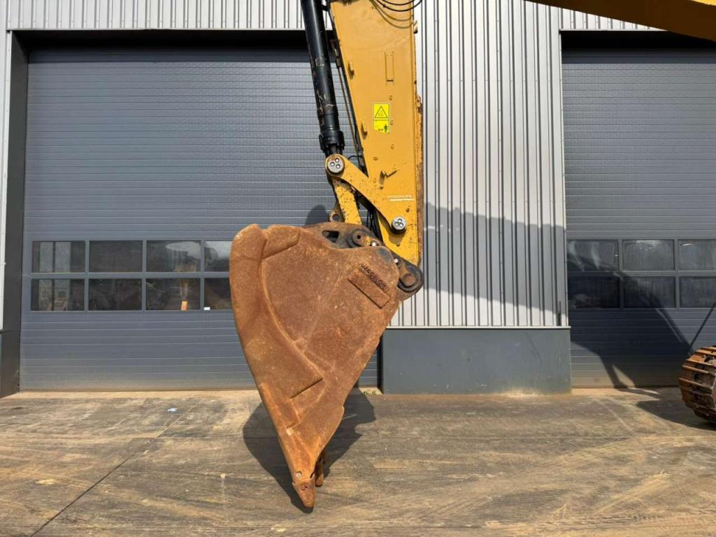 Caterpillar 352F Photo 8
